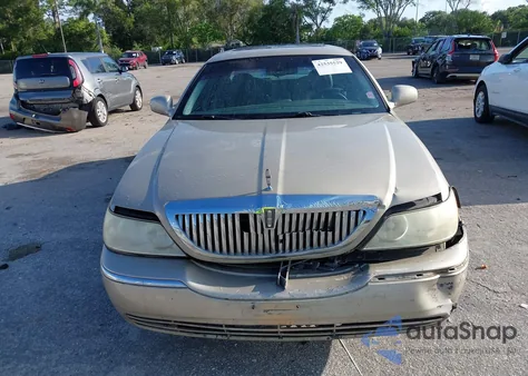 2006 Lincoln Town Car Signature from USA, damaged, VIN 1LNHM81V26Y642130